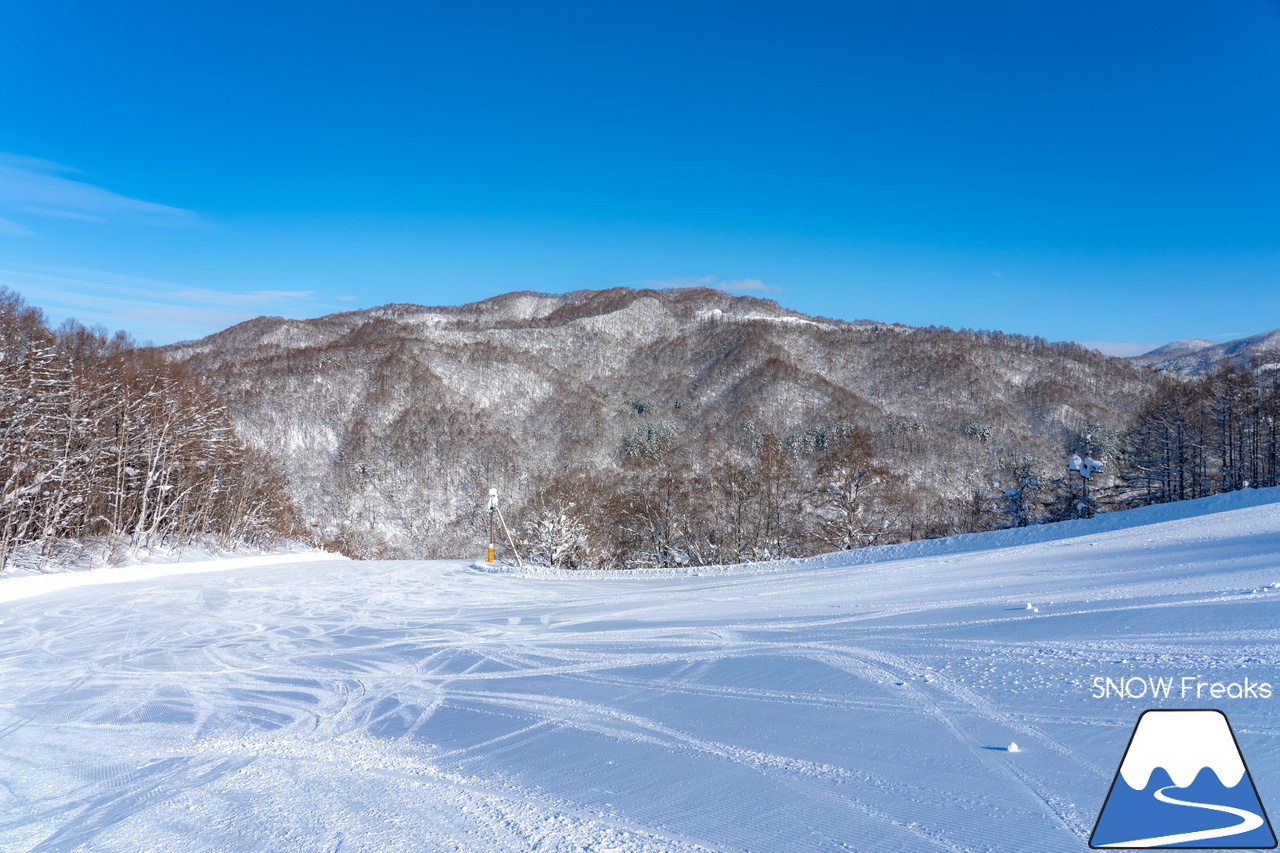 美唄国設スキー場｜豪雪・美唄からメリークリスマス！現在、道内屈指の積雪量。ということで、コンディションは最高です！